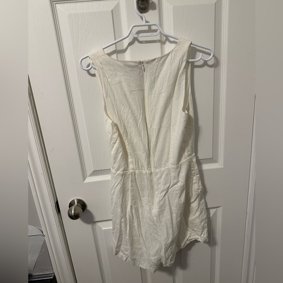 RW&CO linen romper - Picture 2 of 2